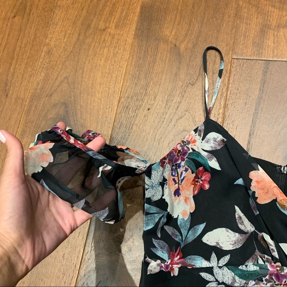 Scripted Floral Cold Shoulder Dress - Picture 4 of 10